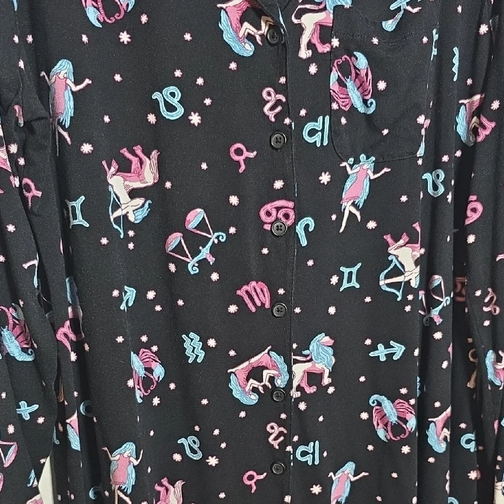 195 Torrid 2 2X Black Zodiac Print Pajama Super Soft Top